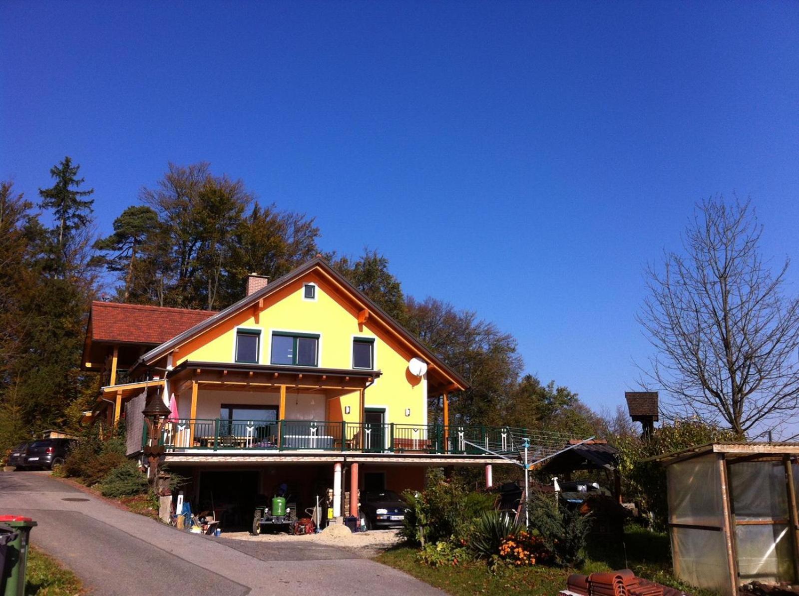 Gaestehaus Schmid Sankt Johann im Saggautal Εξωτερικό φωτογραφία