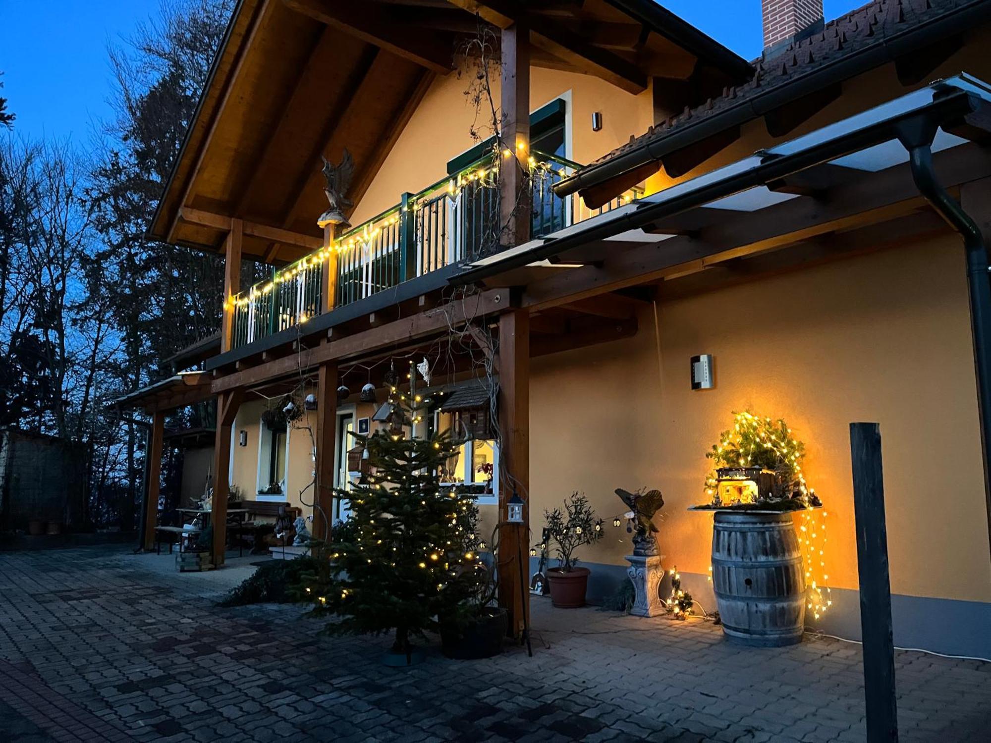 Gaestehaus Schmid Sankt Johann im Saggautal Εξωτερικό φωτογραφία