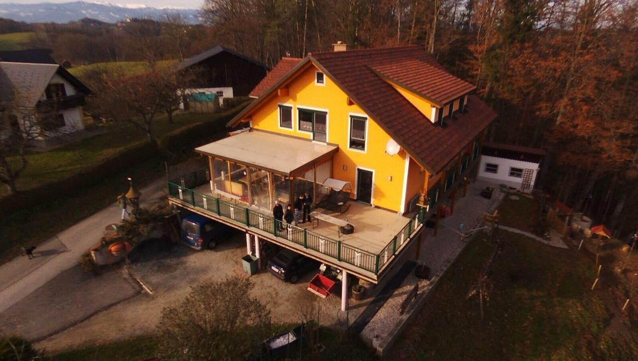 Gaestehaus Schmid Sankt Johann im Saggautal Εξωτερικό φωτογραφία